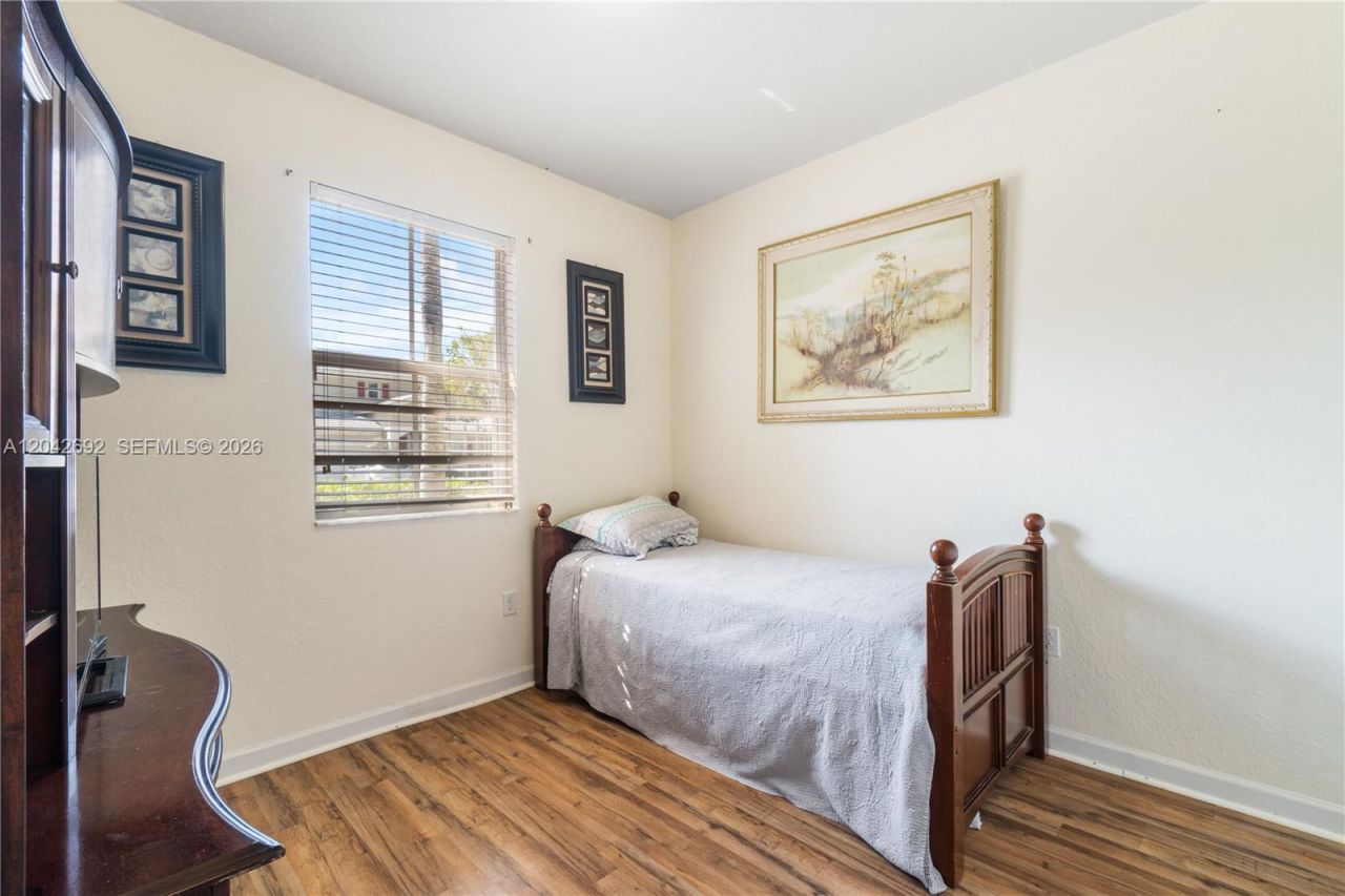 3379 NE 1st St, Homestead, FL 33033 Photo