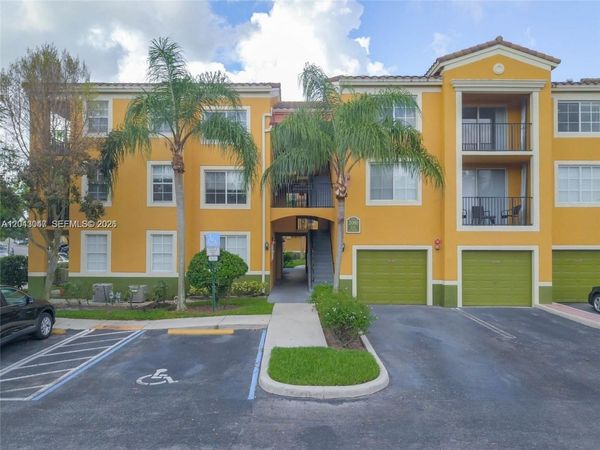 2080 W Preserve Way , Unit 303, Miramar, FL 33025