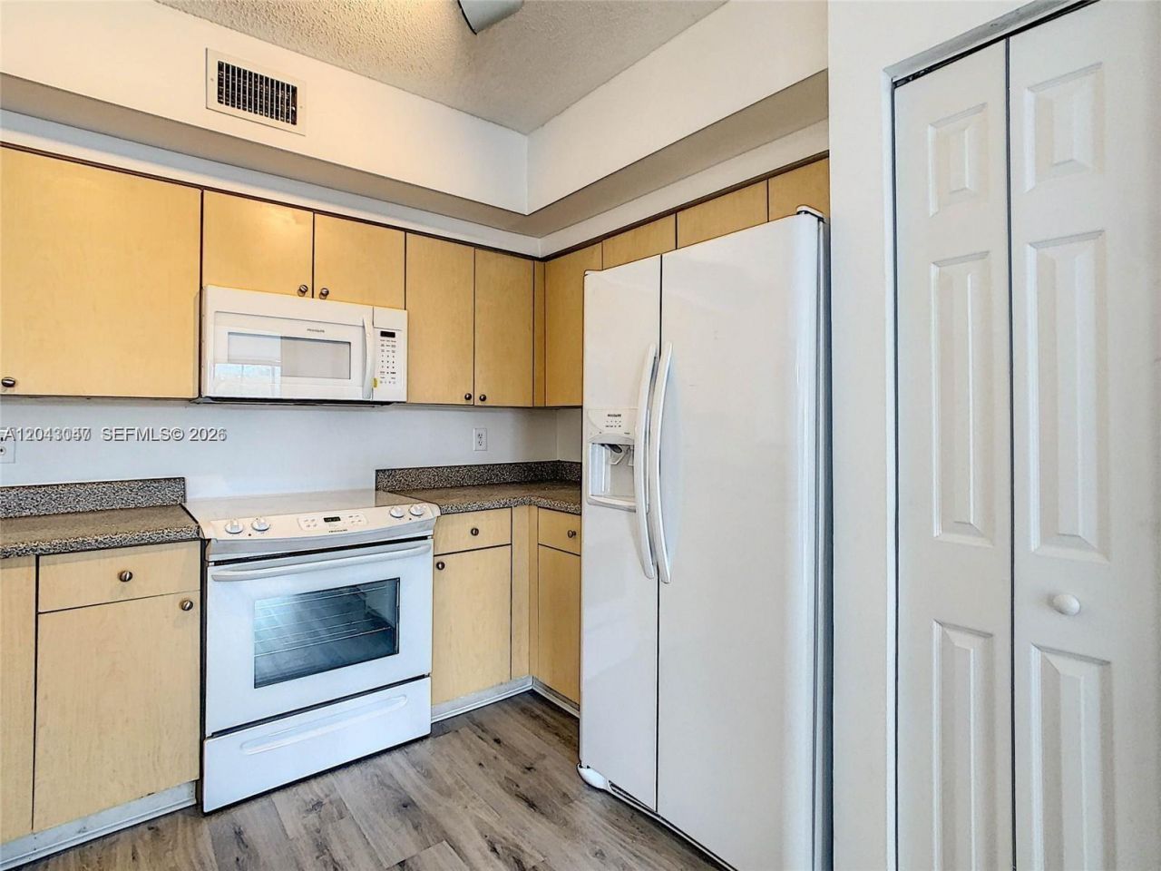 2080 W Preserve Way , Unit 303, Miramar, FL 33025 Photo
