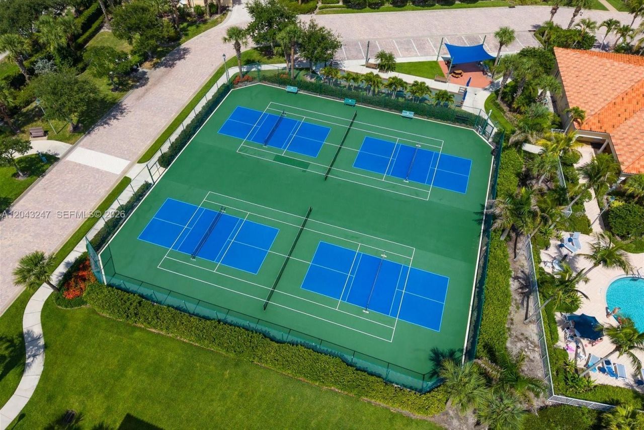38 E Harbour Isle Dr E , Unit 104, Fort Pierce, FL 34949 Photo