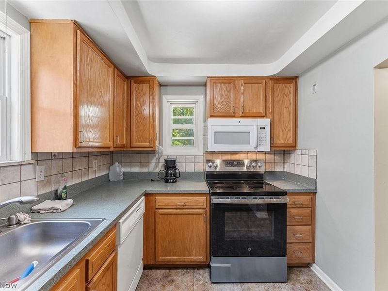 3809 Bainbridge Road, Cleveland Heights, OH 44118 Photo 11