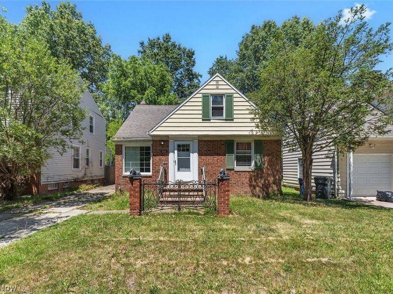 3809 Bainbridge Road, Cleveland Heights, OH 44118 Photo 2