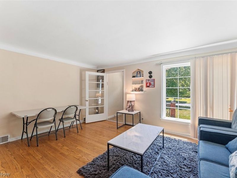 3809 Bainbridge Road, Cleveland Heights, OH 44118 Photo 5