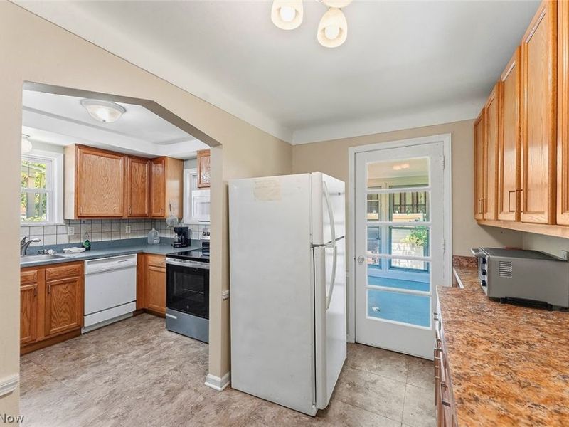 3809 Bainbridge Road, Cleveland Heights, OH 44118 Photo 8
