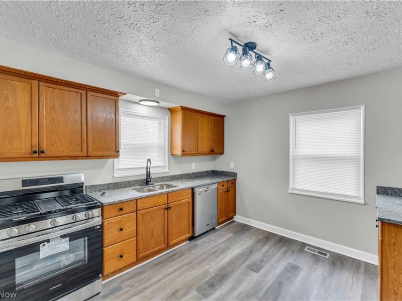4026 W 144th Street, Cleveland, OH 44135 Photo 5