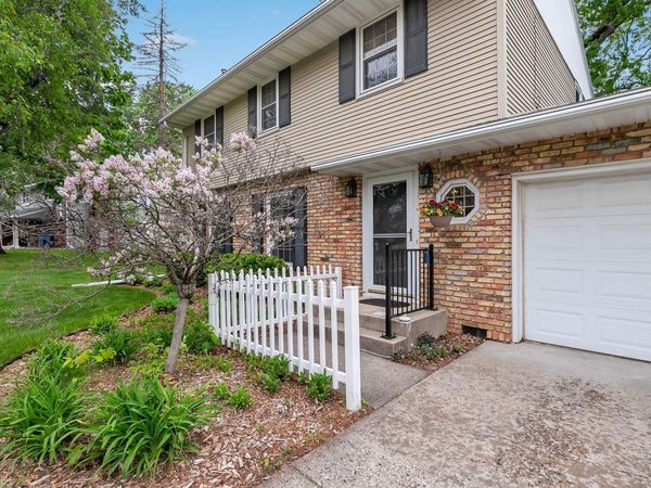 1020 W 107th Street, Bloomington, MN 55431