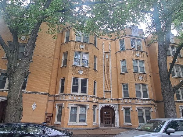 6452 N Bell Avenue , Unit 1, Chicago, IL 60645