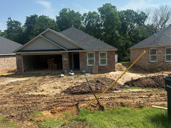 412 W Curtis Avenue , Calera, OK 74730