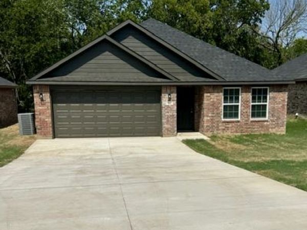 412 W Curtis Avenue, Calera, OK 74730