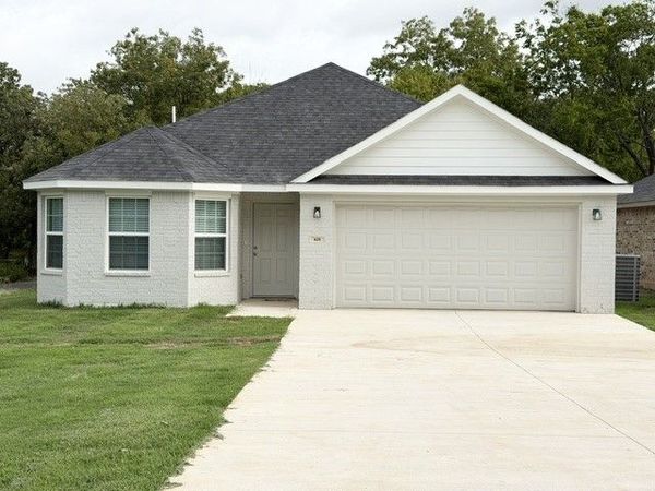 420 W Curtis Avenue, Calera, OK 74730