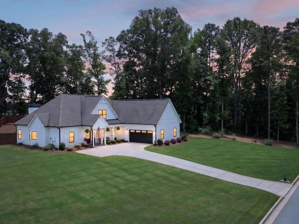 55 Mill Creek Drive, Newnan, GA 30265