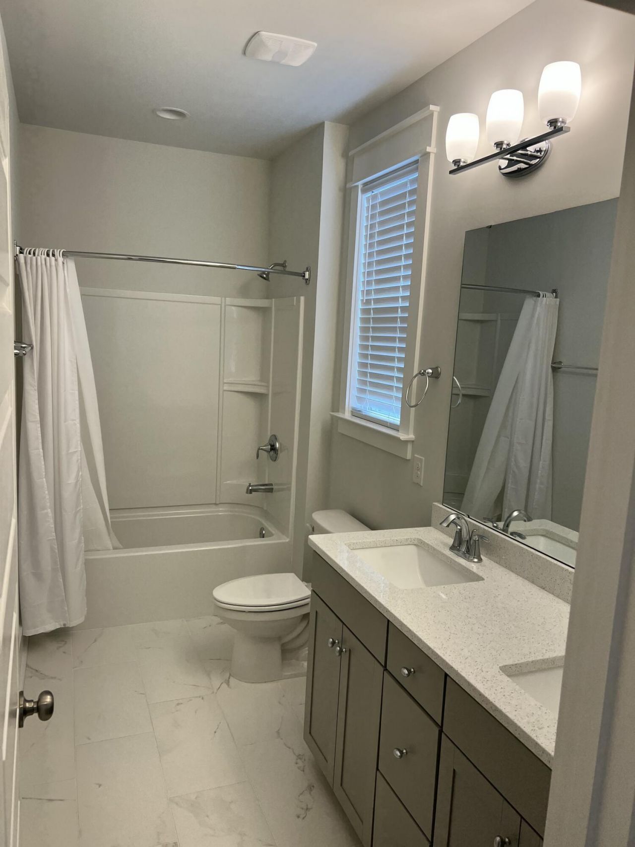 2668 Fountainhead Way Photo 18