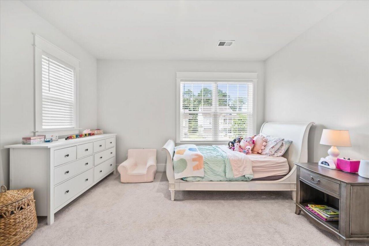 2668 Fountainhead Way Photo 18