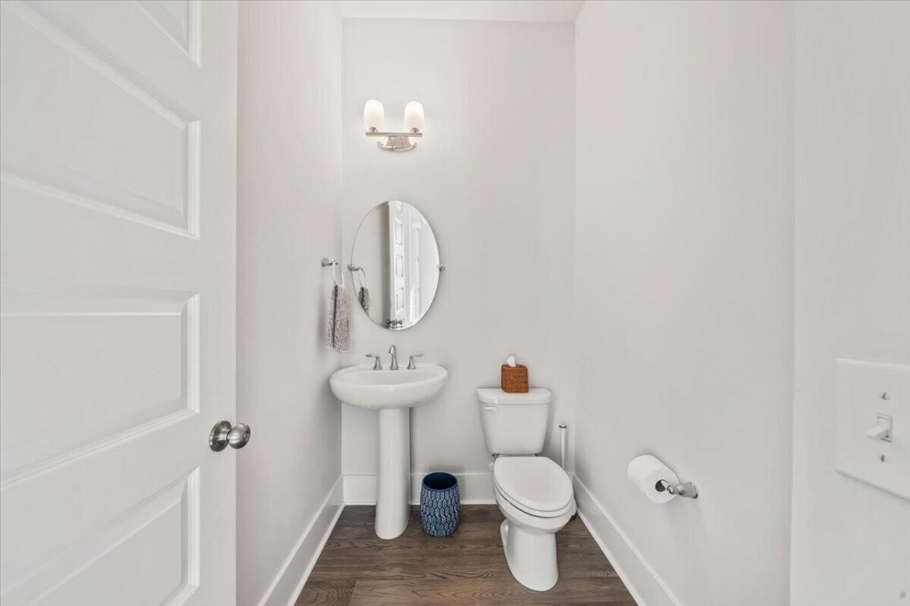 2668 Fountainhead Way Photo 24