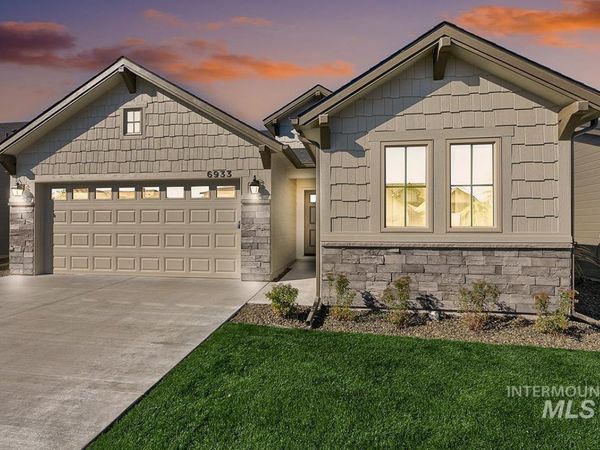 3703 E Cedarhurst Lane, Meridian, ID 83642