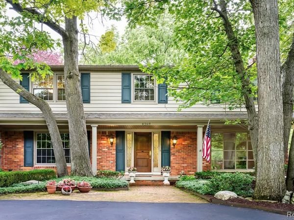 4269 N Willoway Estates Court, Bloomfield Hills, MI 48302