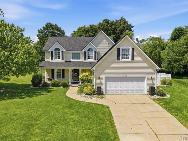 11673 Orchardview Drive, Fenton, MI 48430