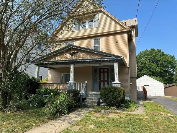 110 Halls Heights Avenue , Youngstown, OH 44509