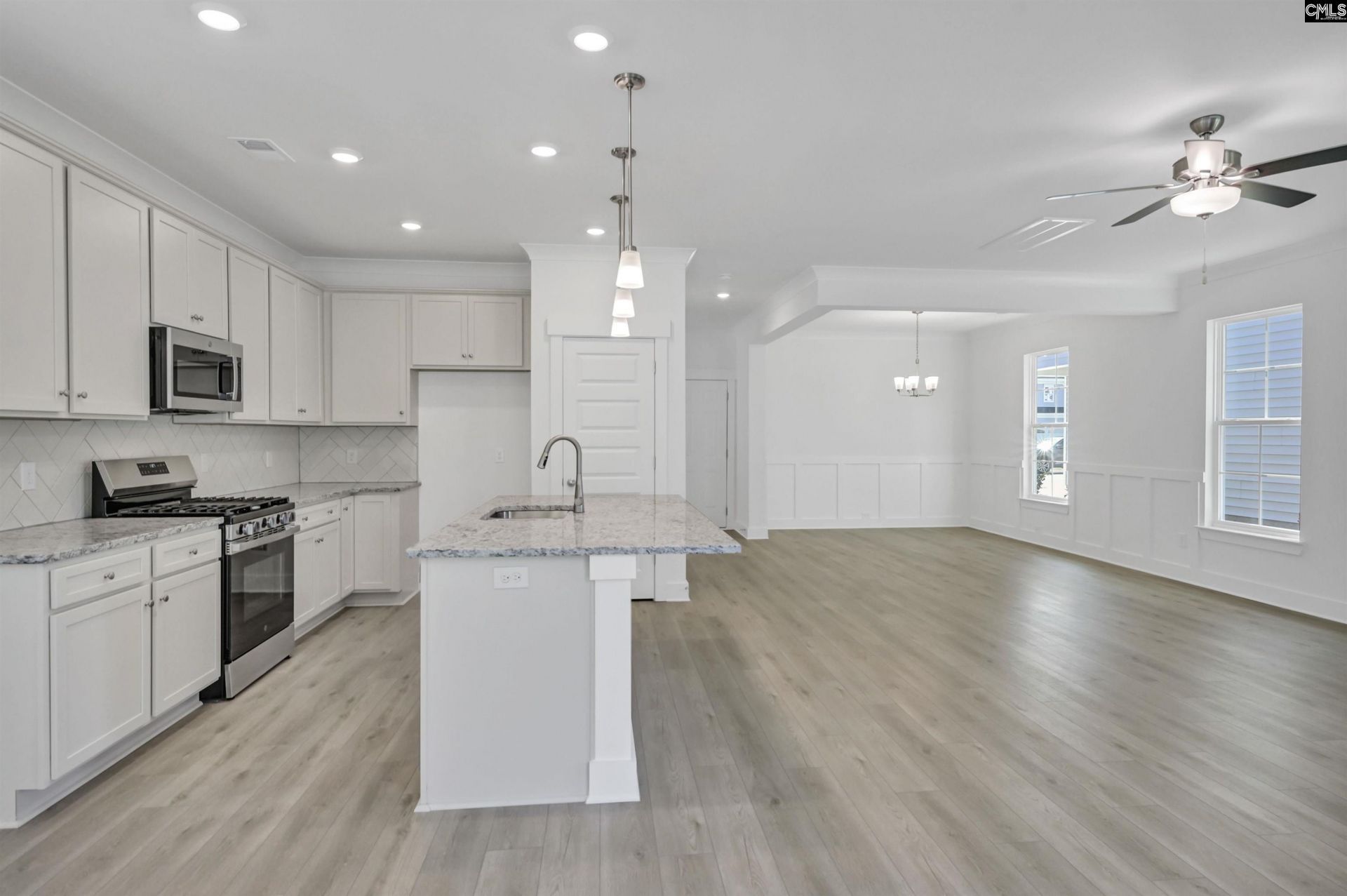 636 Thunder Gulch Avenue Photo 11