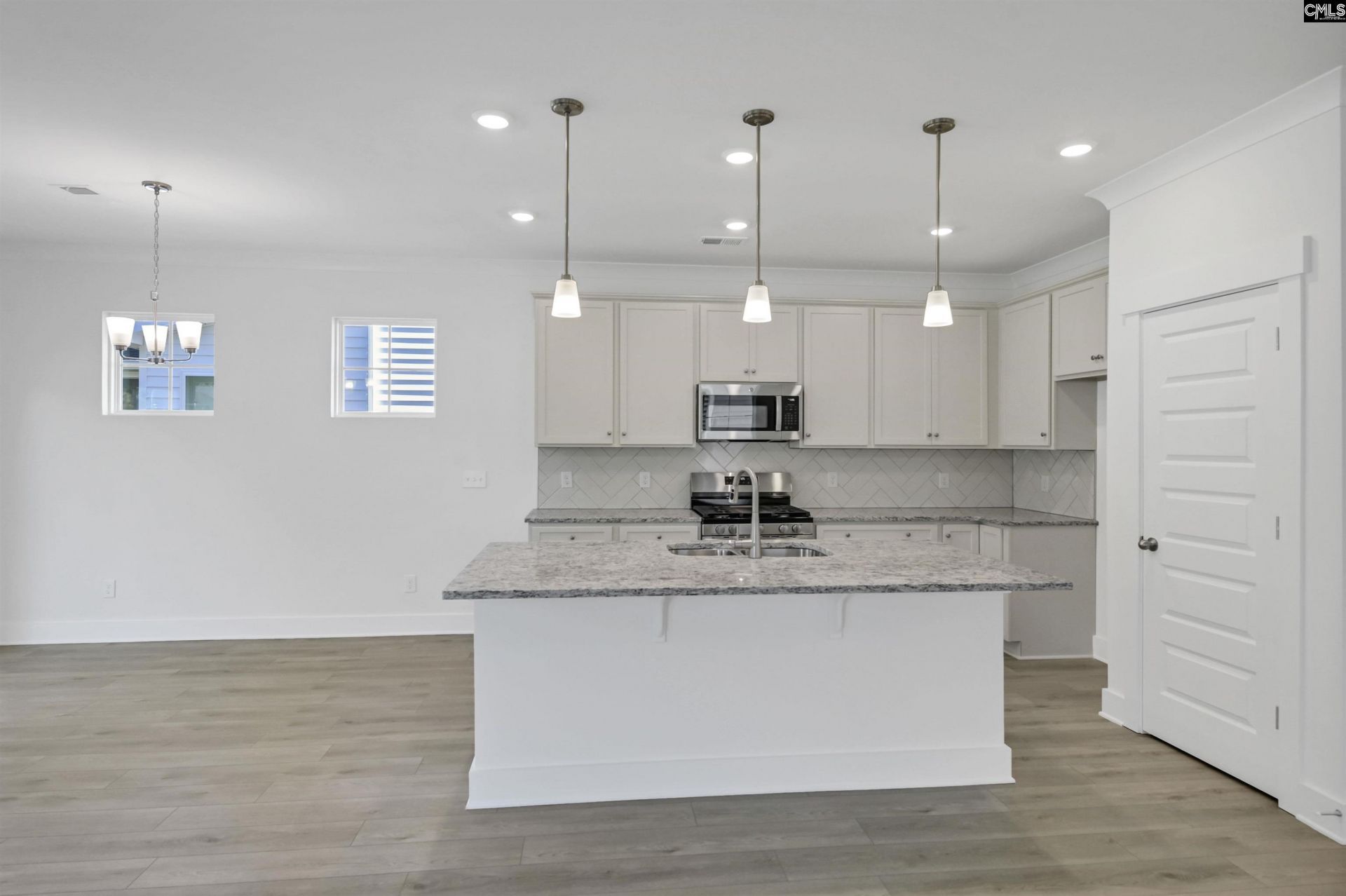636 Thunder Gulch Avenue Photo 16
