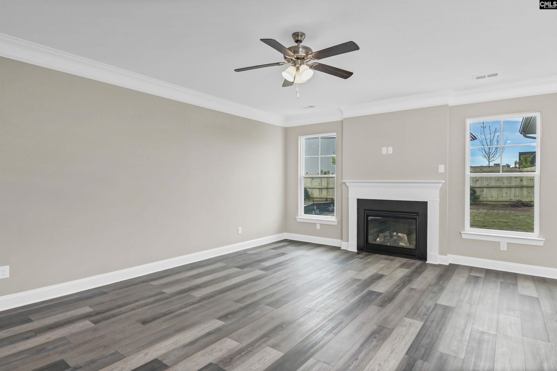 636 Thunder Gulch Avenue Photo 16