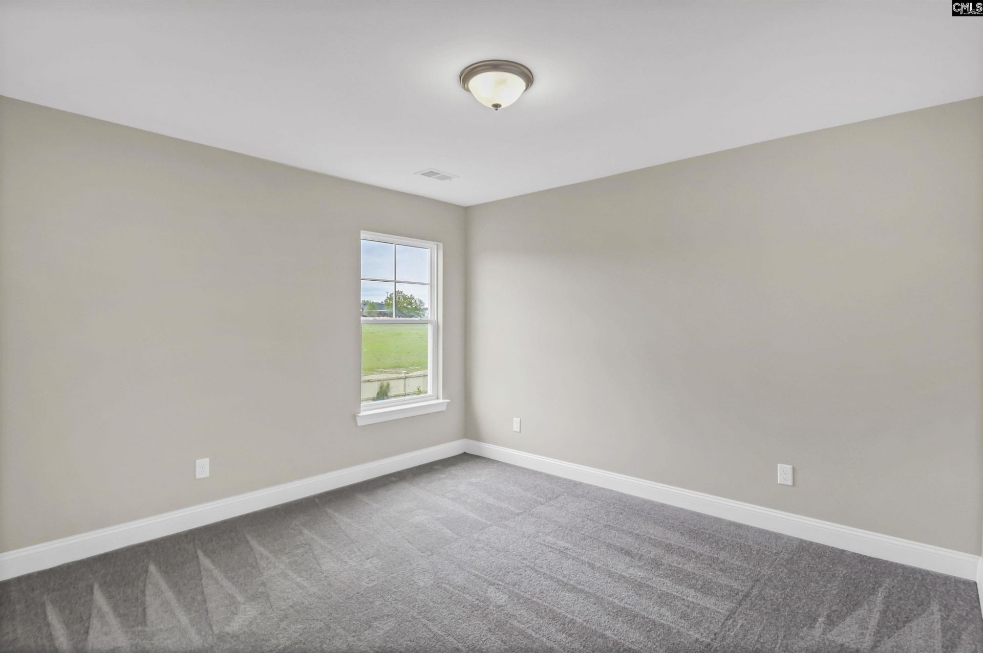 636 Thunder Gulch Avenue Photo 29