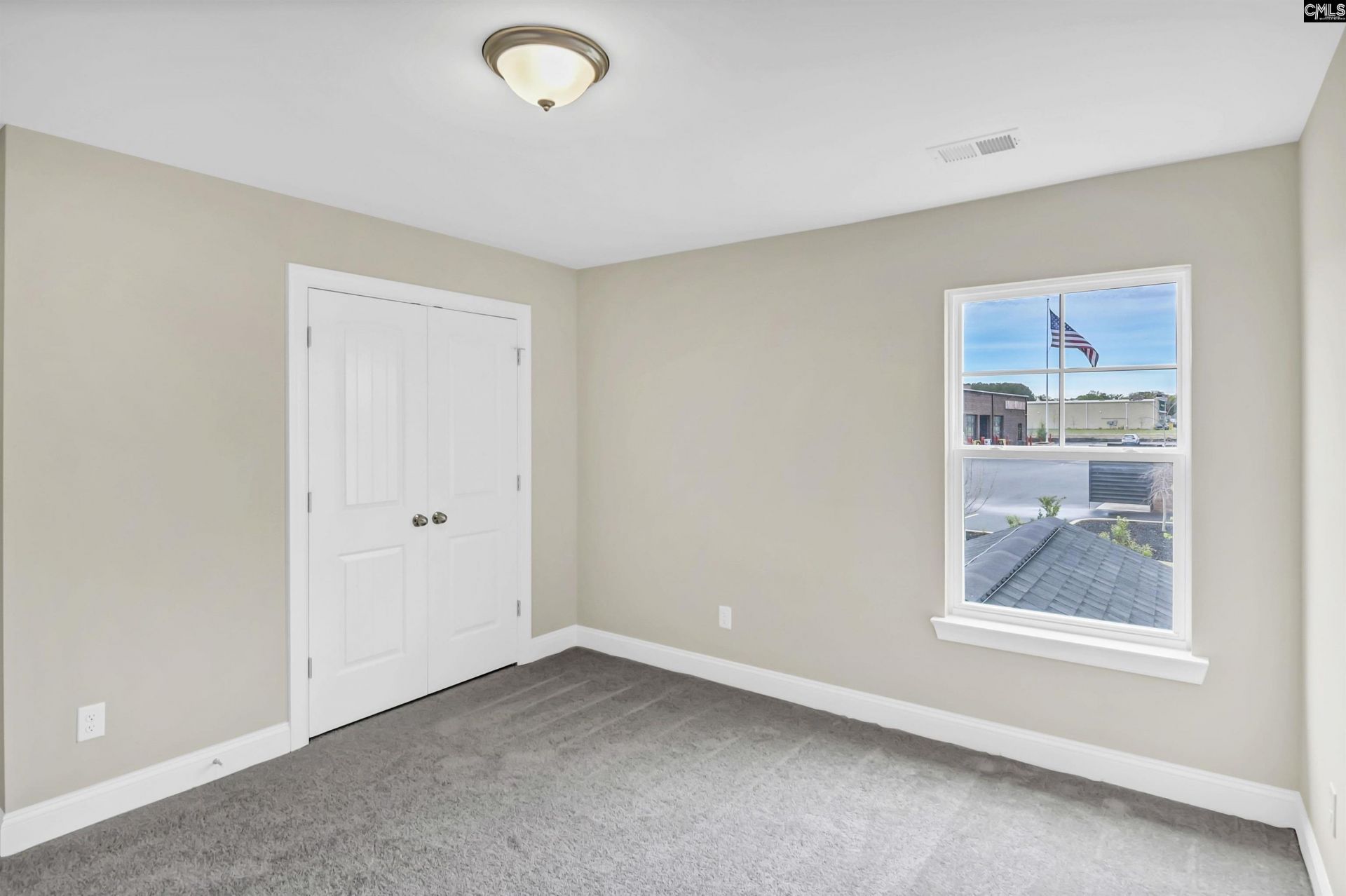 636 Thunder Gulch Avenue Photo 30