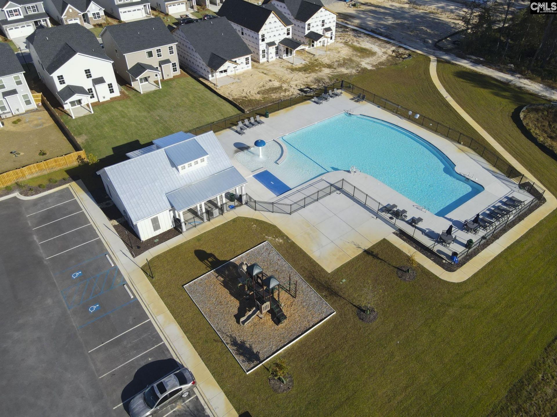 636 Thunder Gulch Avenue Photo 37
