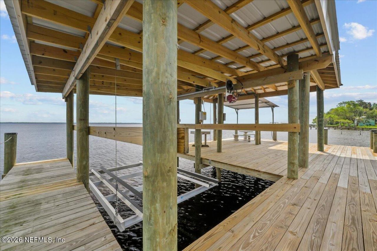 316 Riviera Drive, Crescent City, FL 32112 Photo