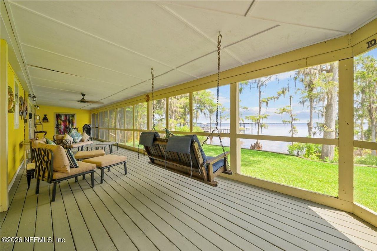316 Riviera Drive, Crescent City, FL 32112 Photo