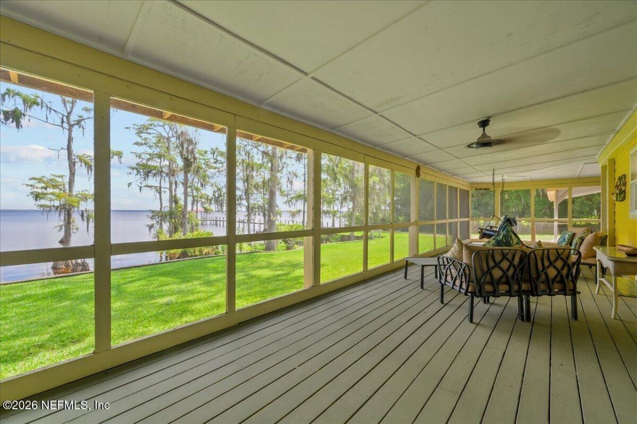 316 Riviera Drive, Crescent City, FL 32112 Photo