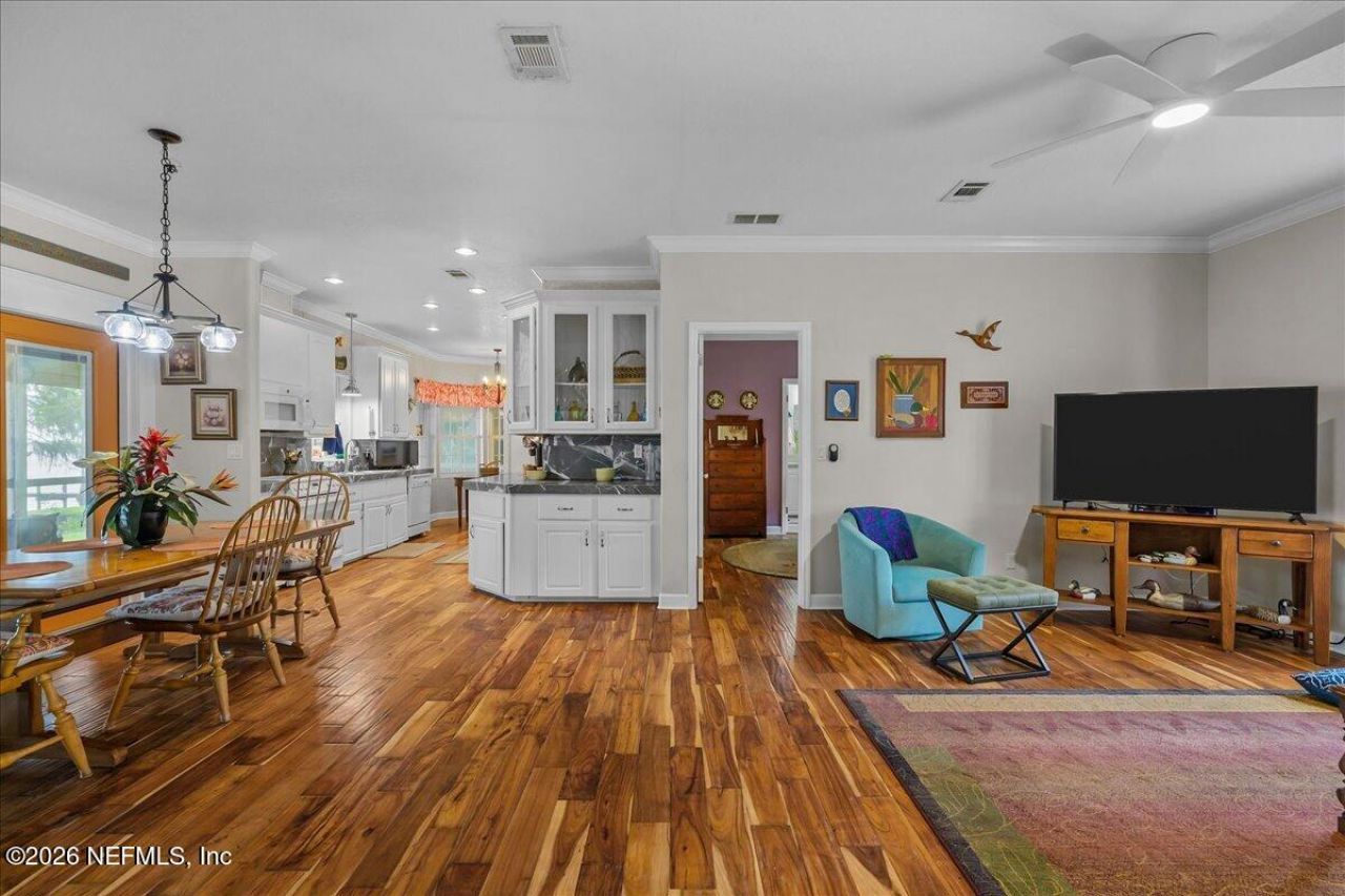 316 Riviera Drive, Crescent City, FL 32112 Photo