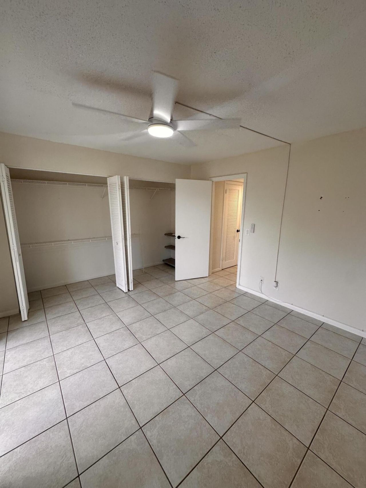 39 Cambridge B, West Palm Beach, FL 33417 Photo