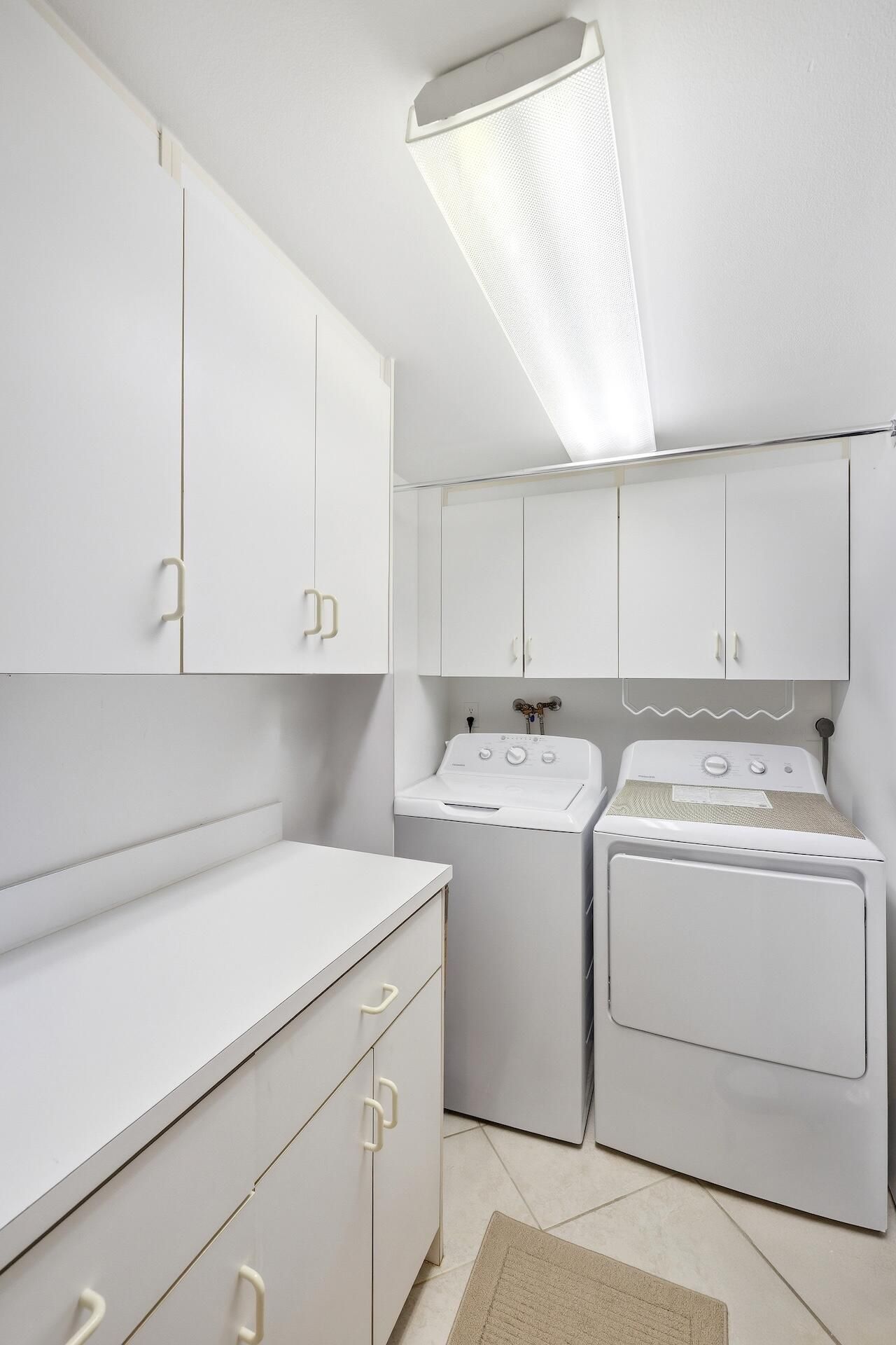 5344 Woodland Lakes Drive, Unit 223, Palm Beach Gardens, FL 33418 Photo