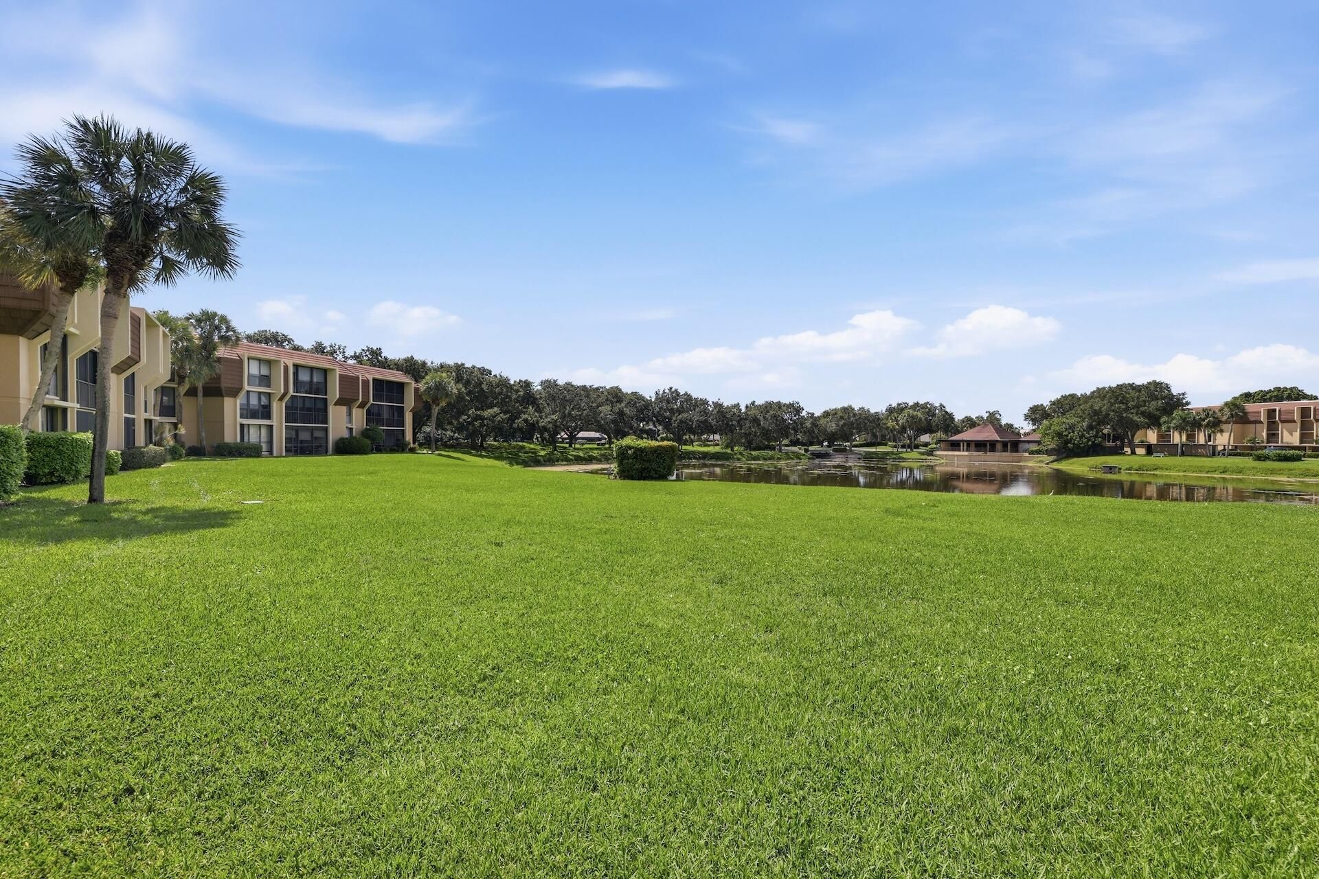 5344 Woodland Lakes Drive, Unit 223, Palm Beach Gardens, FL 33418 Photo