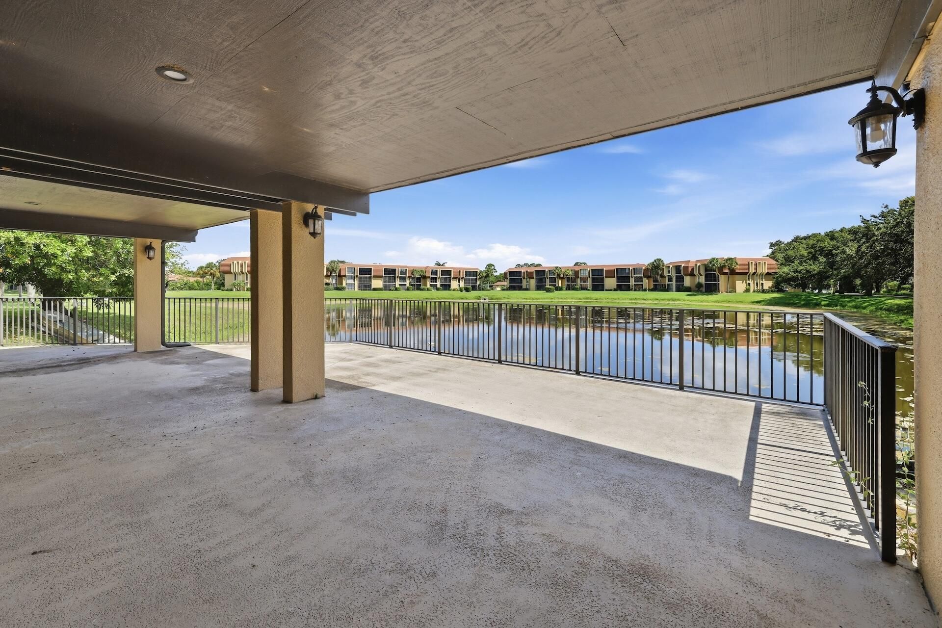 5344 Woodland Lakes Drive, Unit 223, Palm Beach Gardens, FL 33418 Photo