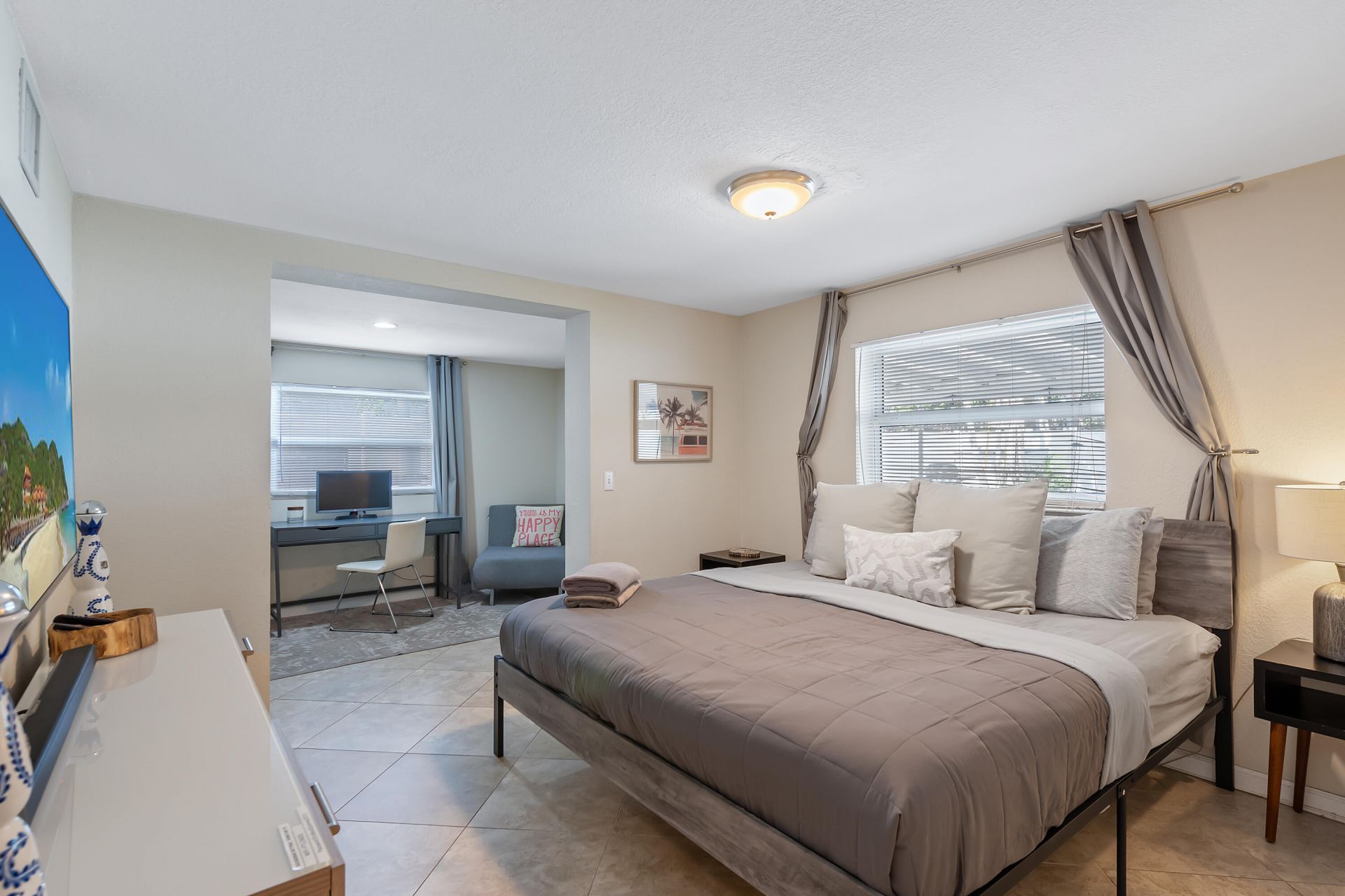 2012 SW 4th Avenue, Fort Lauderdale, FL 33315 Photo