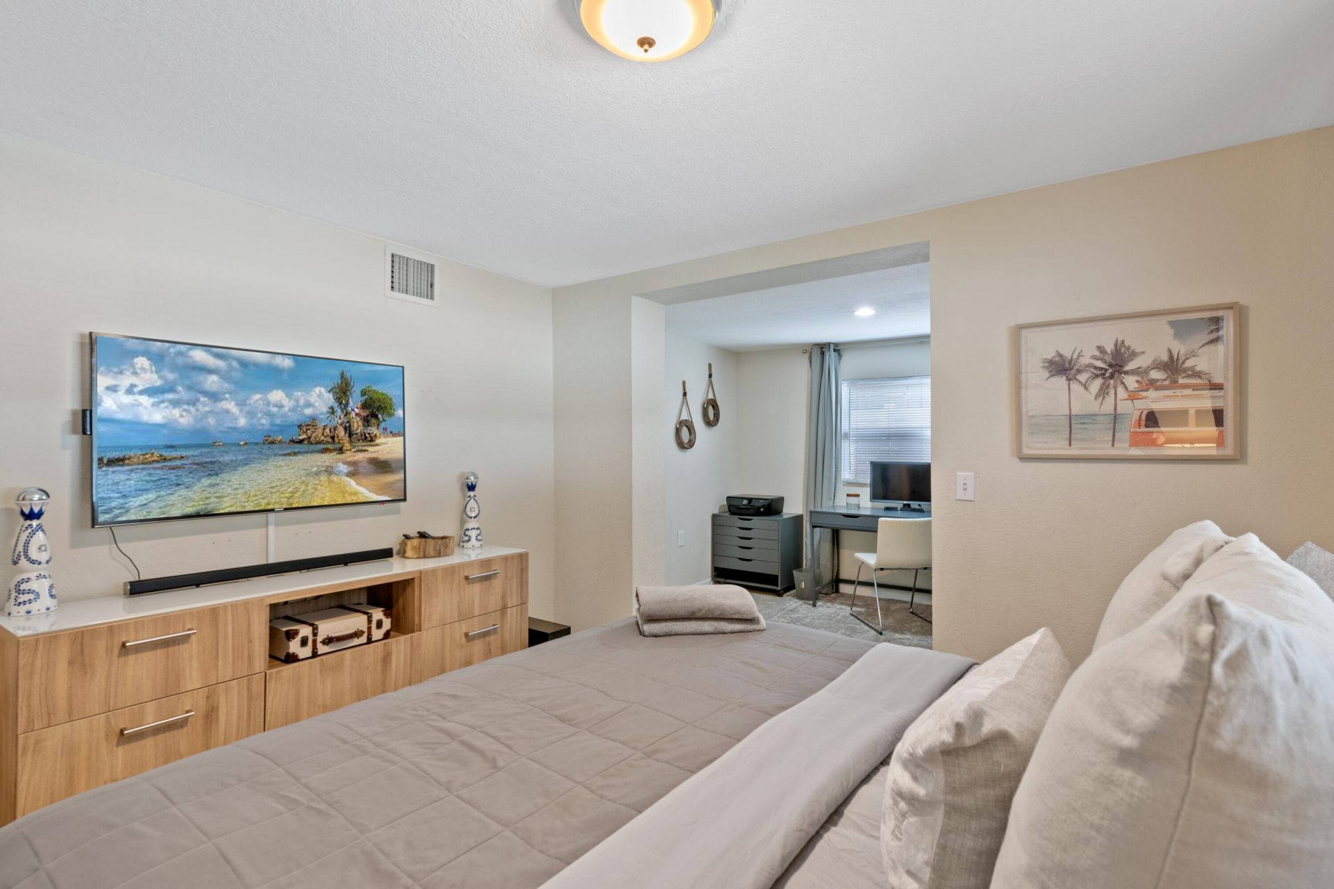 2012 SW 4th Avenue, Fort Lauderdale, FL 33315 Photo