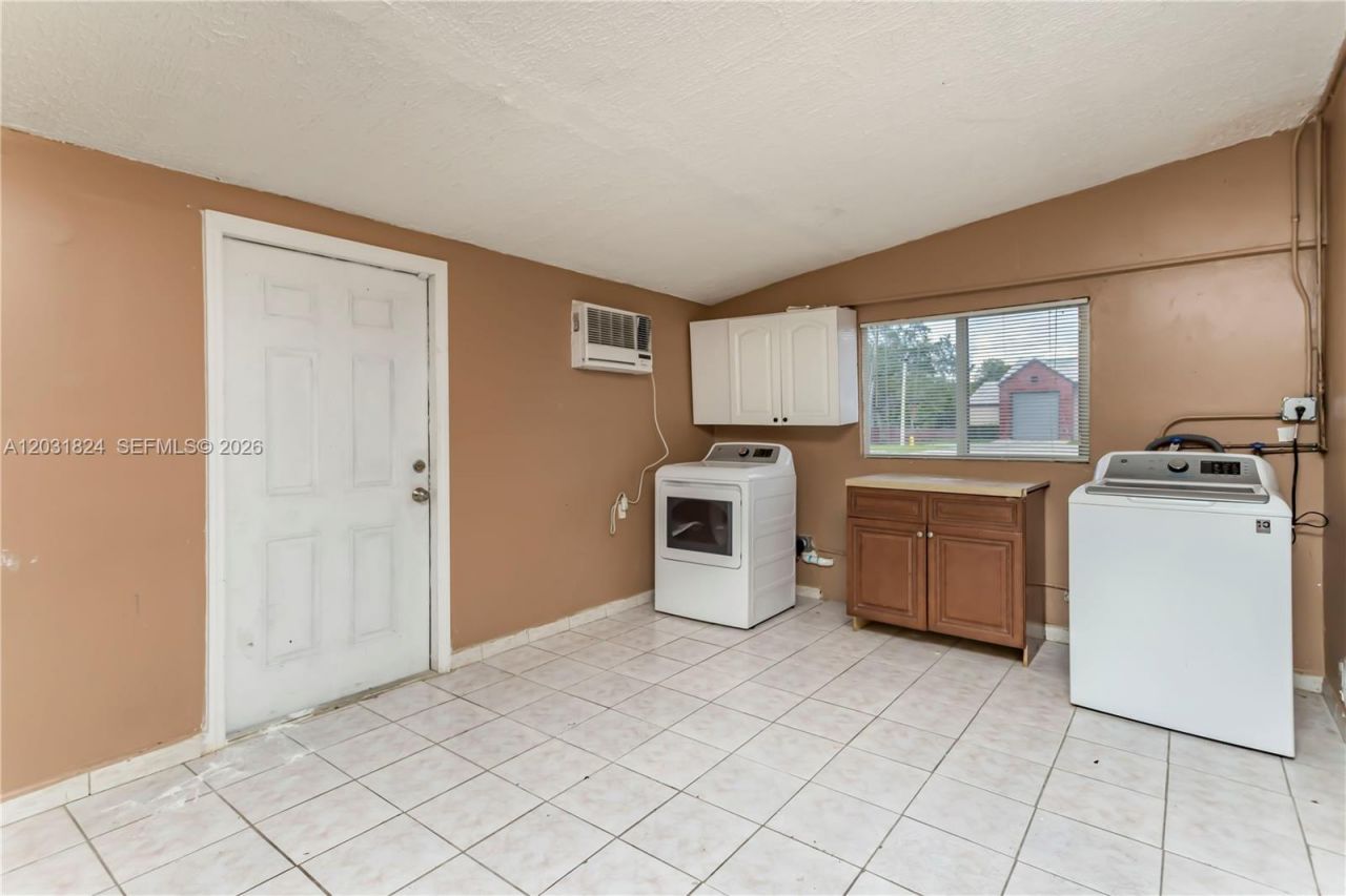630 NW 199th St , Miami Gardens, FL 33169 Photo