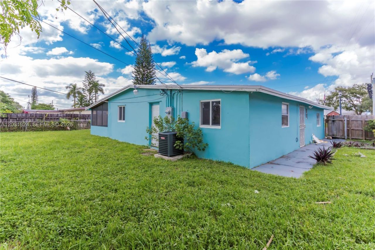 630 NW 199th St , Miami Gardens, FL 33169 Photo