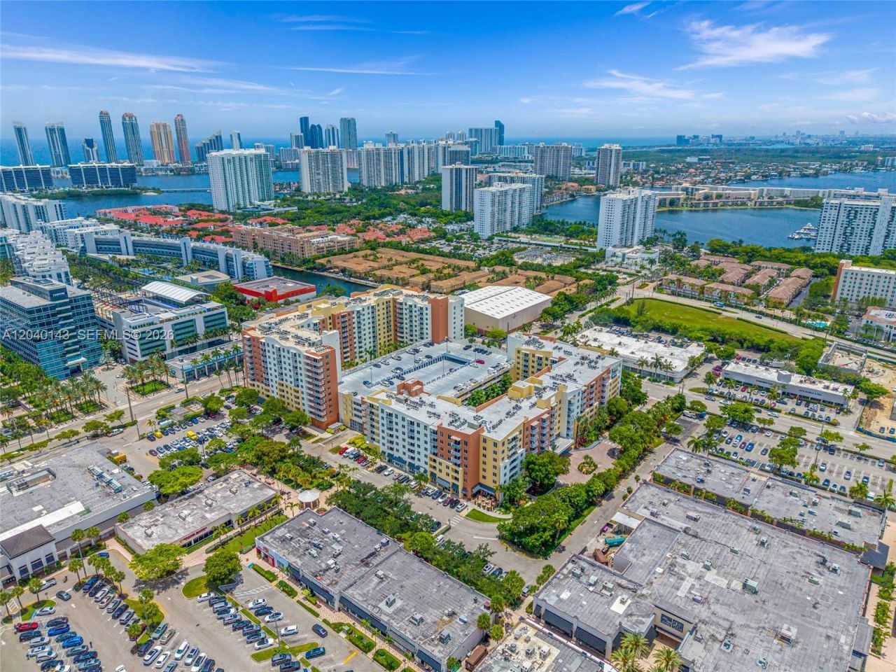 2775 NE 187th St , Unit 318, Aventura, FL 33180 Photo
