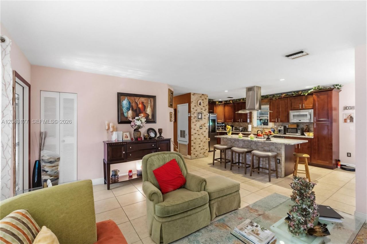 20400 NW 25th Ave, Miami Gardens, FL 33056 Photo