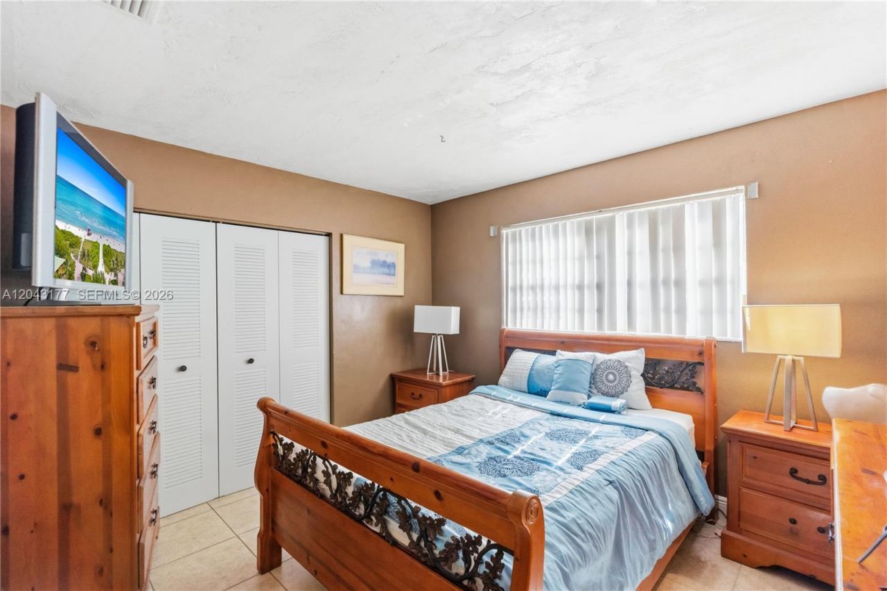 20400 NW 25th Ave, Miami Gardens, FL 33056 Photo