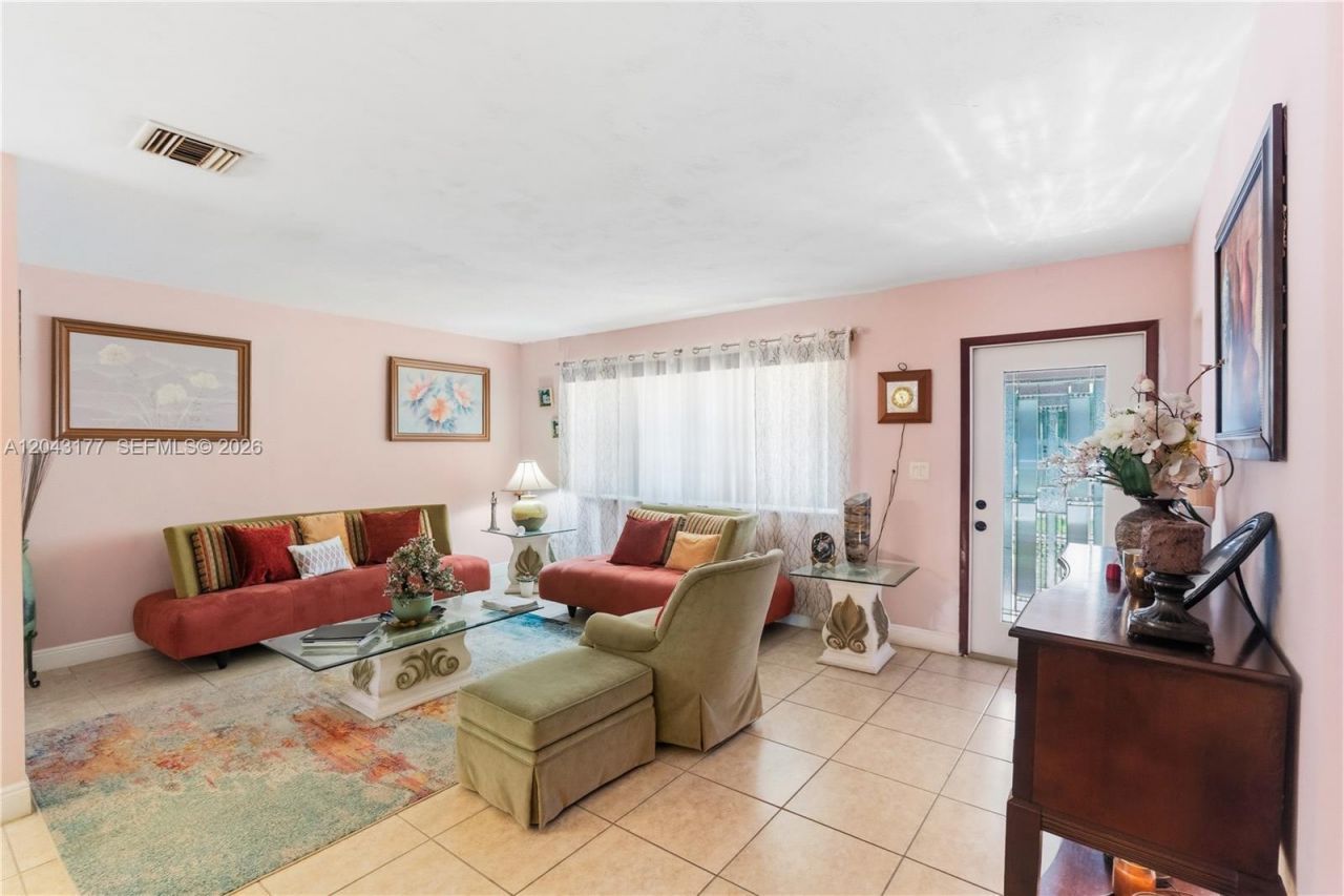 20400 NW 25th Ave, Miami Gardens, FL 33056 Photo
