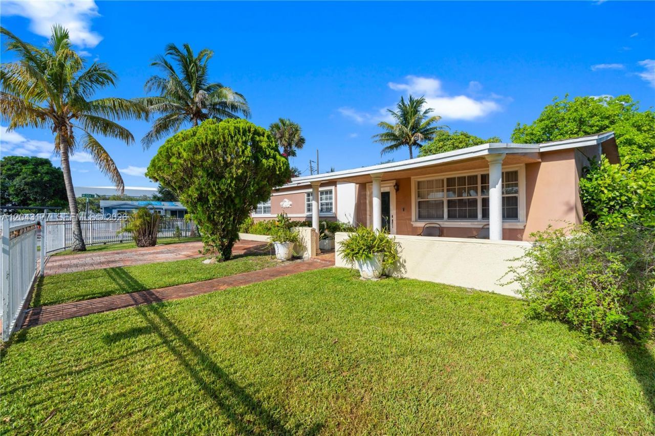 20400 NW 25th Ave, Miami Gardens, FL 33056 Photo
