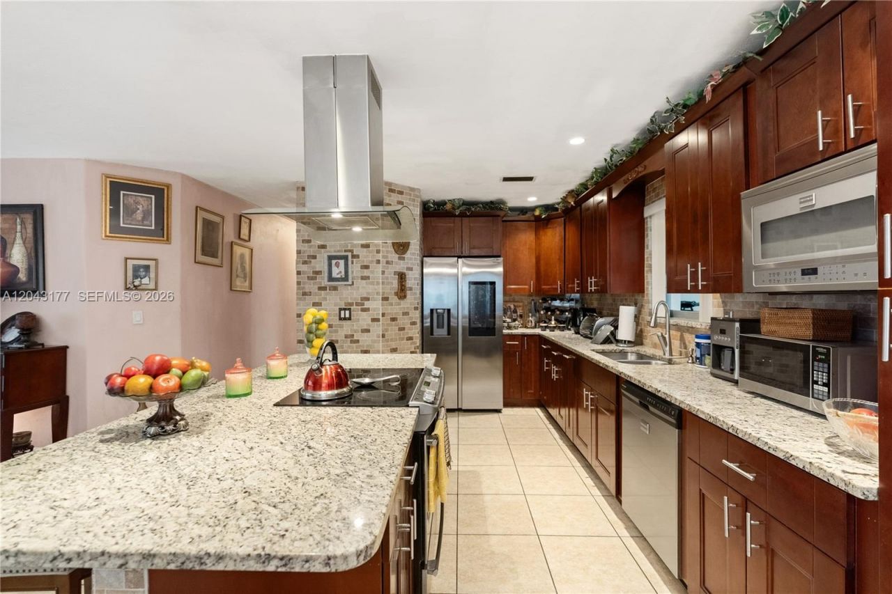 20400 NW 25th Ave, Miami Gardens, FL 33056 Photo