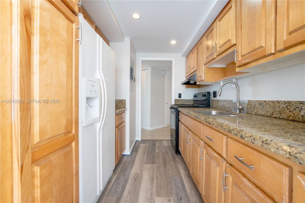 710 N Ocean Blvd , Unit 710, Pompano Beach, FL 33062 Photo