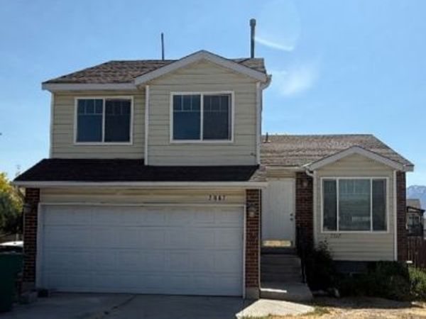 7967 S SHAYLA DR , West Jordan, UT 84088