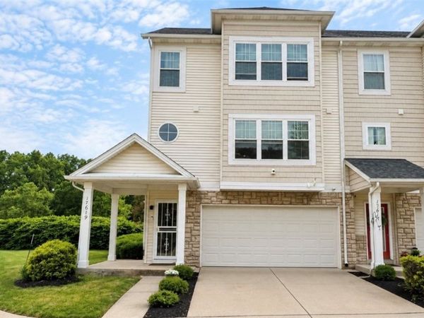 17619 Wildwood Lane , Cleveland, OH 44119