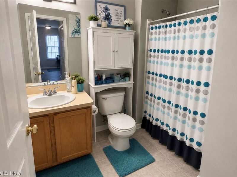 17619 Wildwood Lane, Cleveland, OH 44119 Photo 18